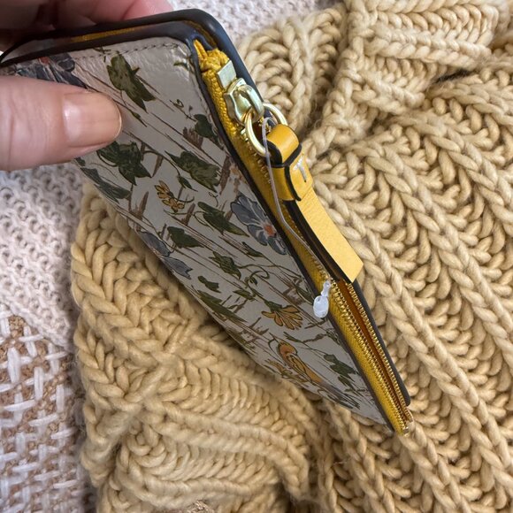 TORY BURCH "Walker Printed Zip Slim" Wallet. New - Picture 4 of 8
